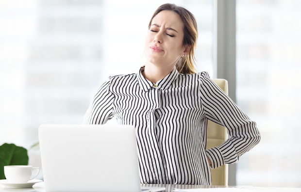 Седење је најгоре за кичму: Мишићи слабе, а врат и леђа боле